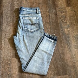 Mudd jeans smoke free, pet friendly home.
